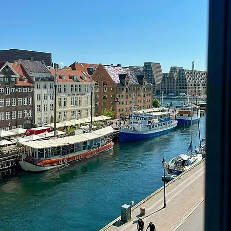 Unique Panoramic View Of Nyhavn From The 3rd Floor Lägenhet